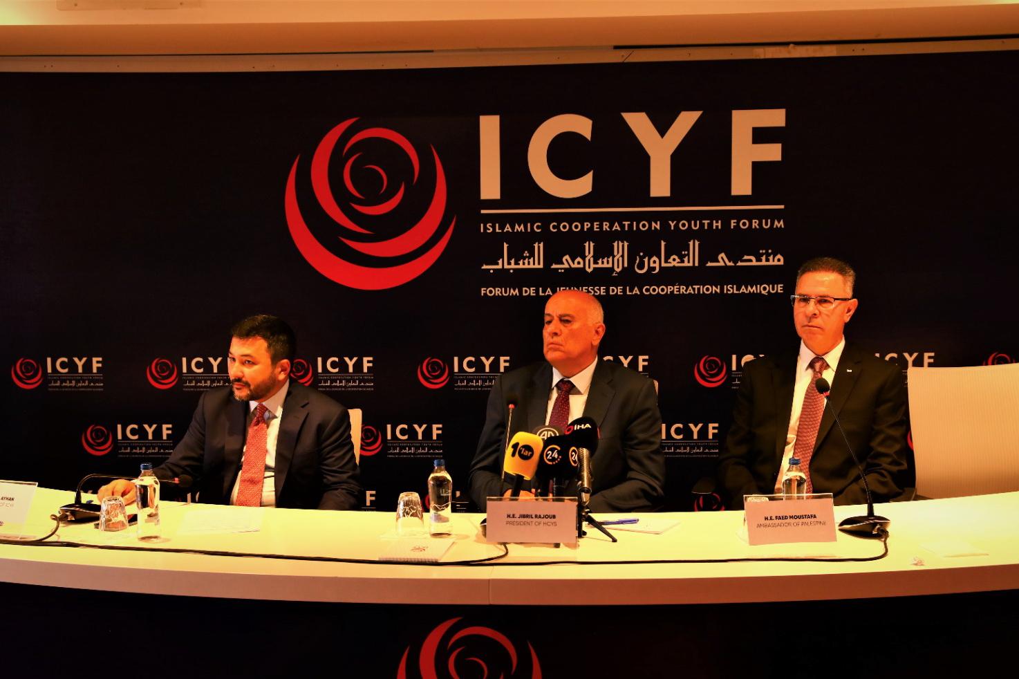 جانب من إطلاق كتاب نفحة تتحدث